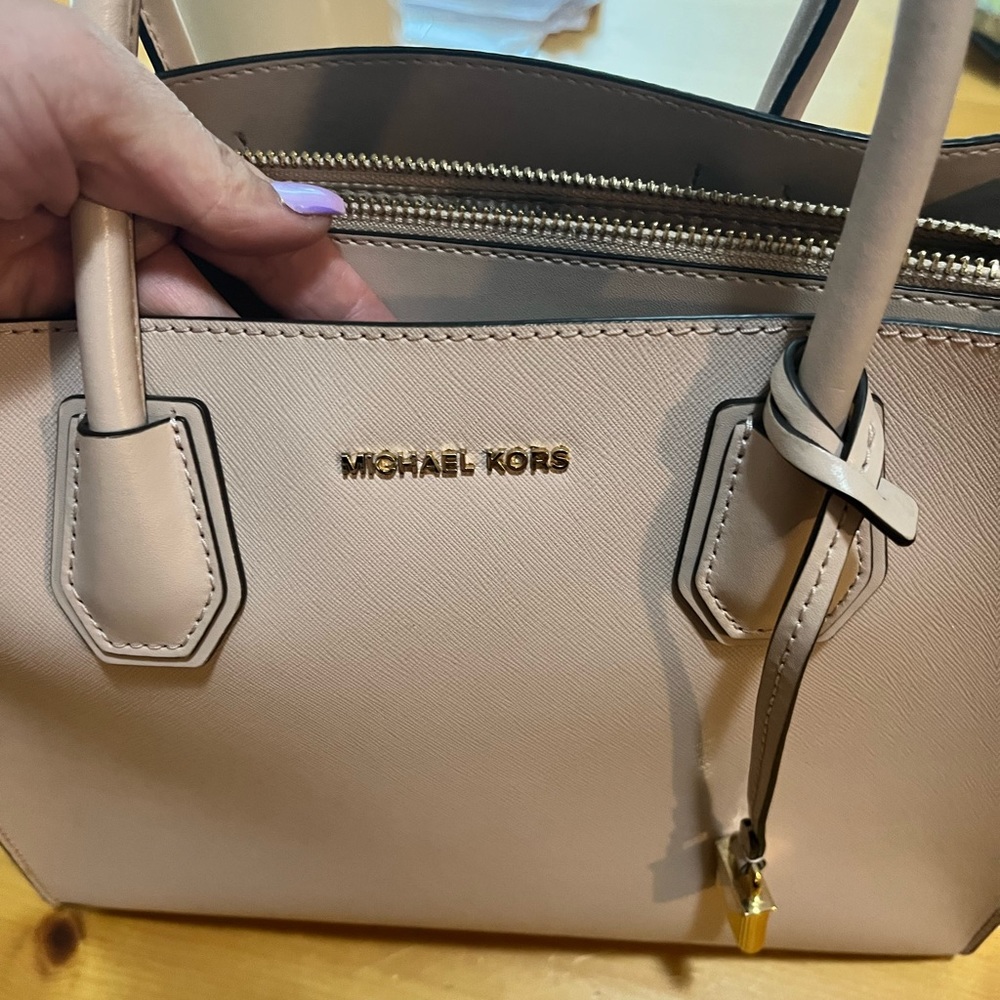 Michael Kors purse